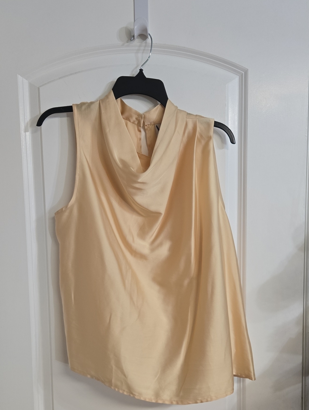 🎄Worthington medium Sleeveless Blouse